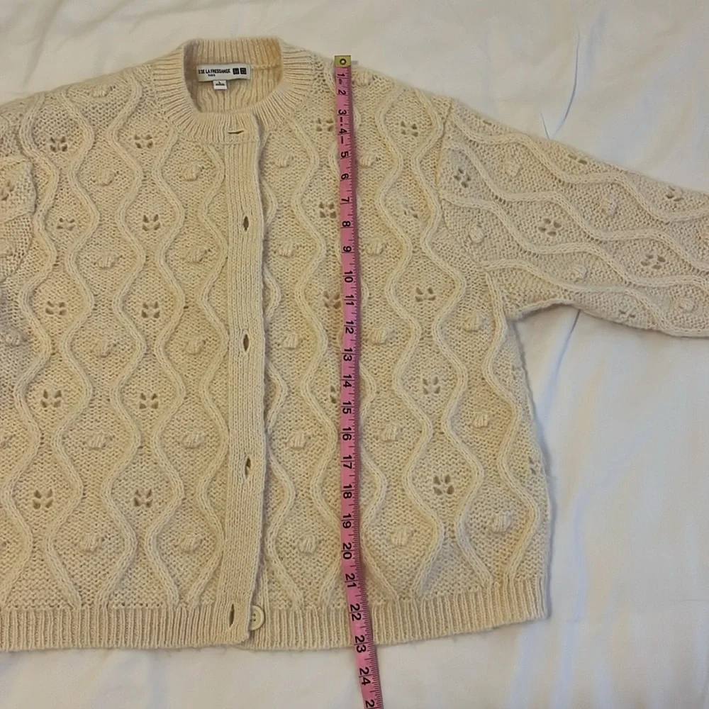 Uniqlo Japan cardigan sweater - Picture 2 of 10